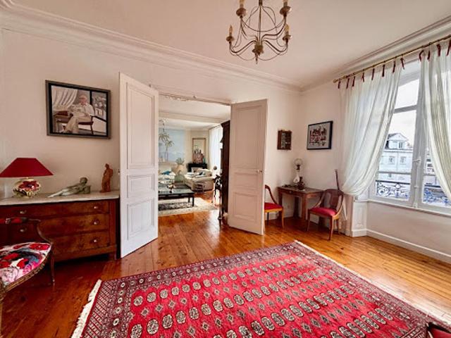 Vente Appartement 7 pièces 170 m2 Vannes