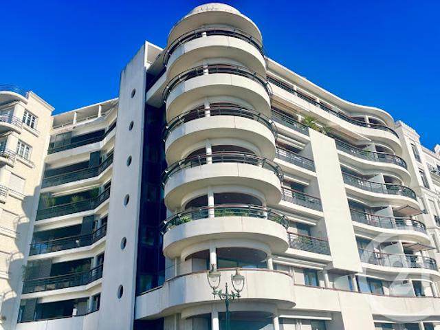 Vente Appartement 7 pièces 177 m2 Pau