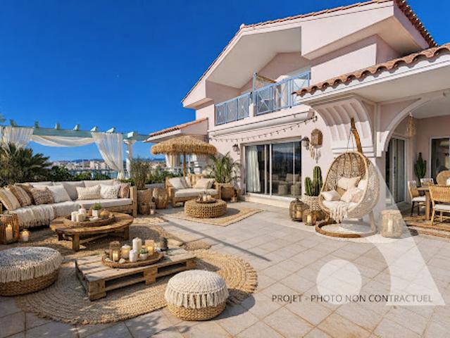 Vente Appartement 7 pièces 185 m2 Frejus