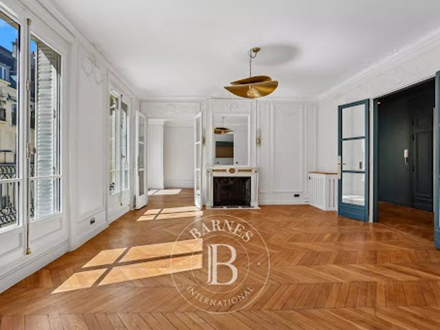 Vente Appartement 7 pièces 193.04 m2 Paris 7ème