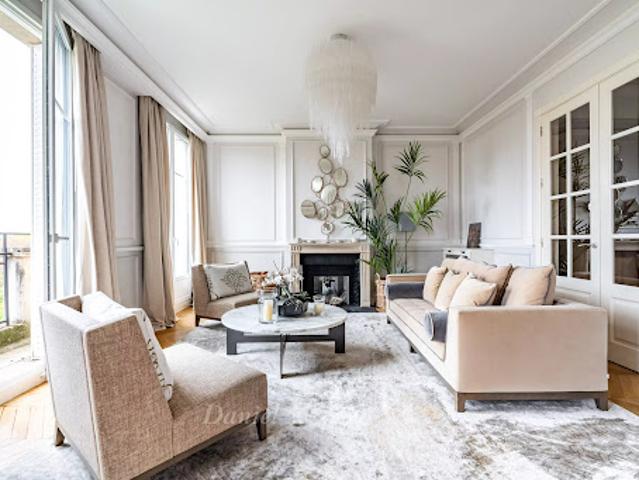 Vente Appartement 7 pièces 211.54 m2 Paris 16ème