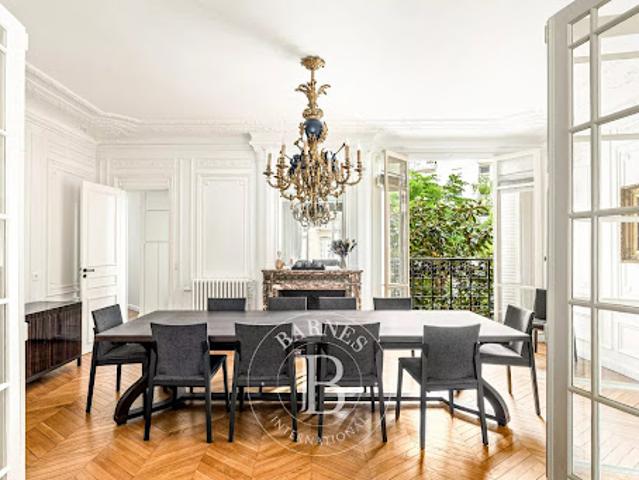 Vente Appartement 7 pièces 221 m2 Paris 16ème
