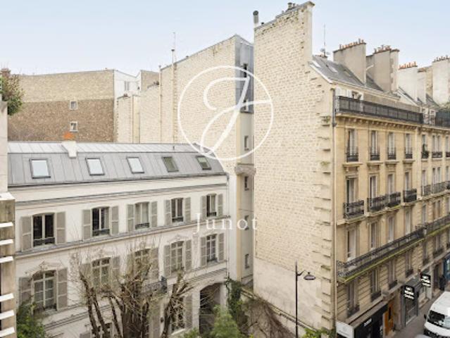 Vente Appartement 7 pièces 231.03 m2 Paris 16ème