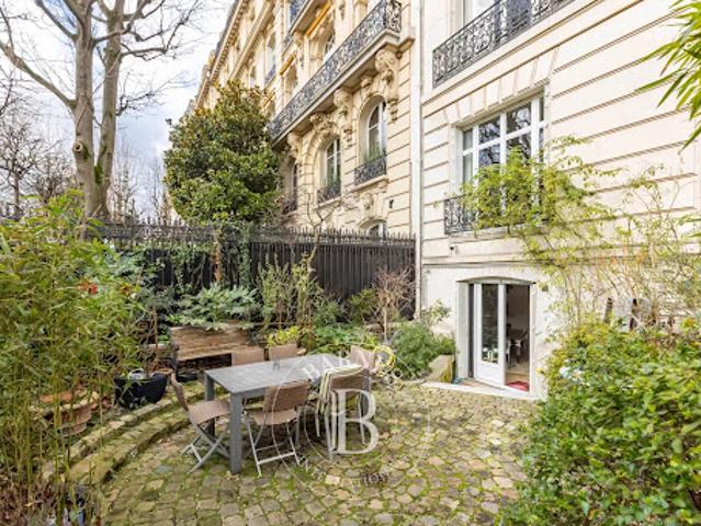 Vente Appartement 7 pièces 240.64 m2 Paris 16ème