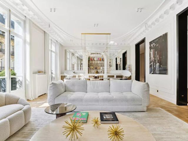 Vente Appartement 7 pièces 259.1 m2 Paris 16ème