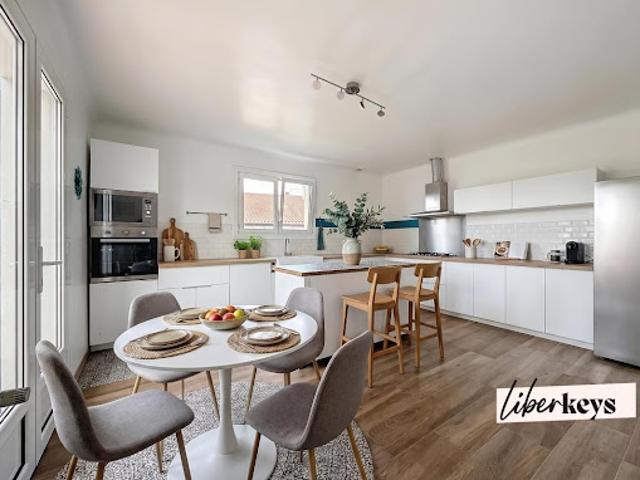 Vente Appartement 7 pièces 260.57 m2 Ciboure