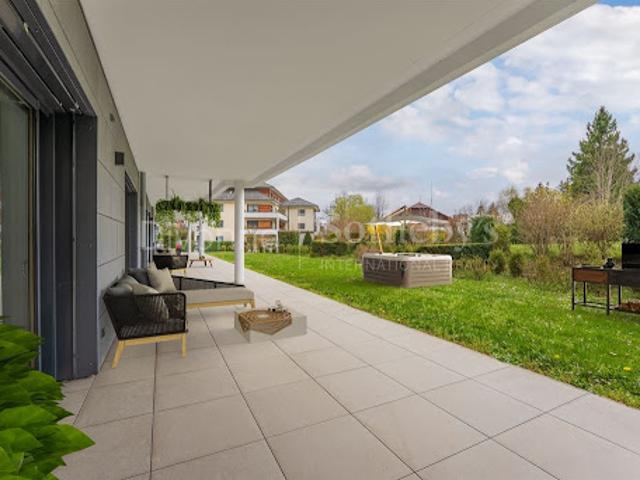 Vente Appartement 7 pièces 268 m2 Divonne les Bains