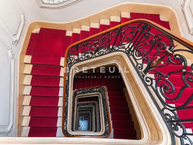 Vente Appartement 7 pièces 269.01 m2 Paris 16ème
