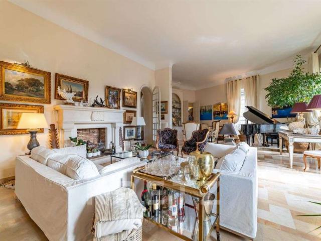 Vente appartement 7 pièces Nîmes 30