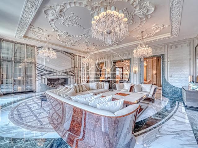 Vente Appartement 8 pièces 550.04 m2 Paris 16ème
