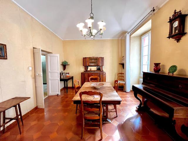 Vente Appartement 8 pièces 124 m2 Bastia
