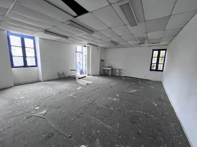 Vente Appartement 8 pièces 150 m2 Nimes