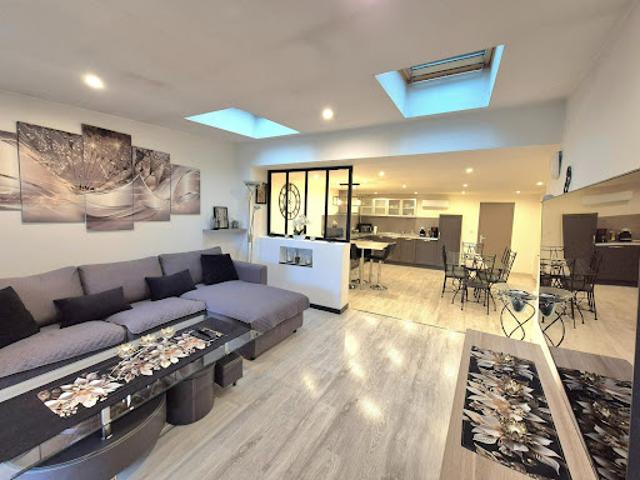 Vente Appartement 8 pièces 175 m2 Rosny sur Seine