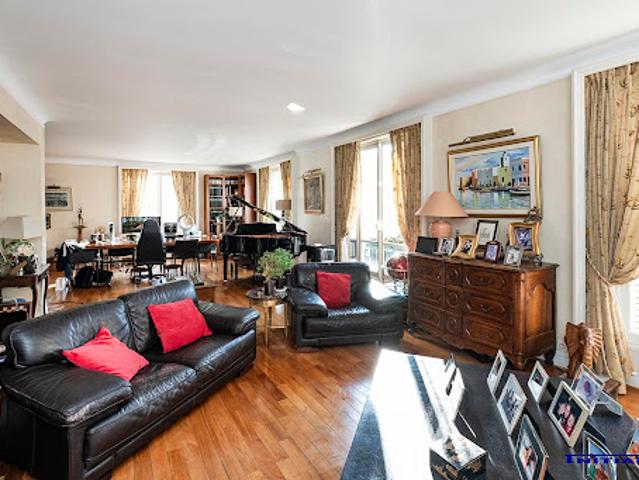 Vente Appartement 8 pièces 202 m2 Paris 15ème