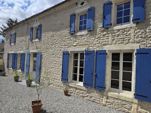 Vente Maison de maître 8 pièces 206 m2 Loiré sur Nie