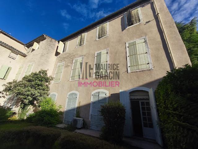 Vente Appartement 8 pièces 210 m2 Carpentras