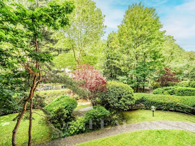 Vente Appartement 8 pièces 215.35 m2 Neuilly sur Seine