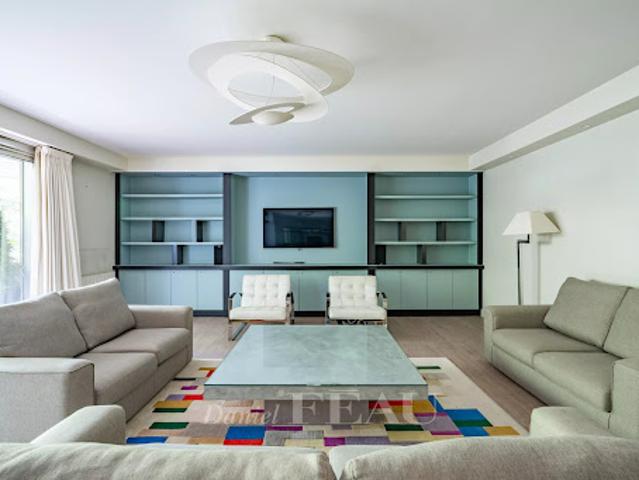 Vente Appartement 8 pièces 215.35 m2 Neuilly sur Seine