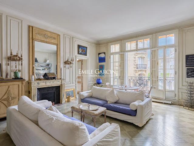 Vente Appartement 8 pièces 248.75 m2 Paris 7ème