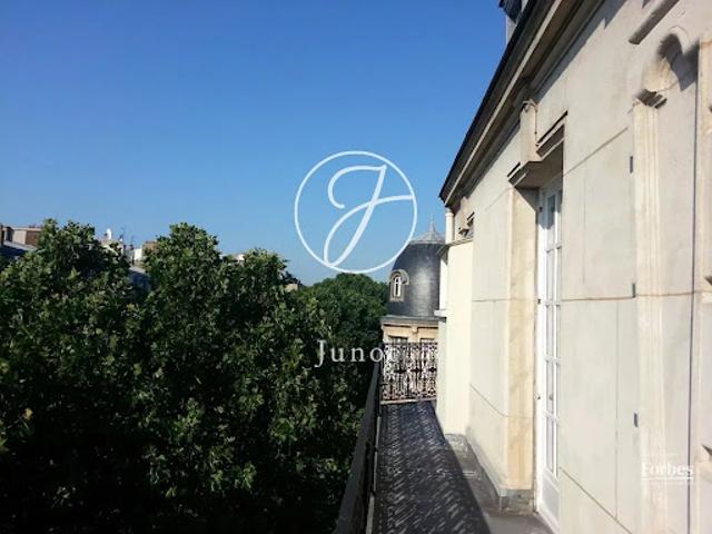 Vente Appartement 8 pièces 249 m2 Paris 8ème