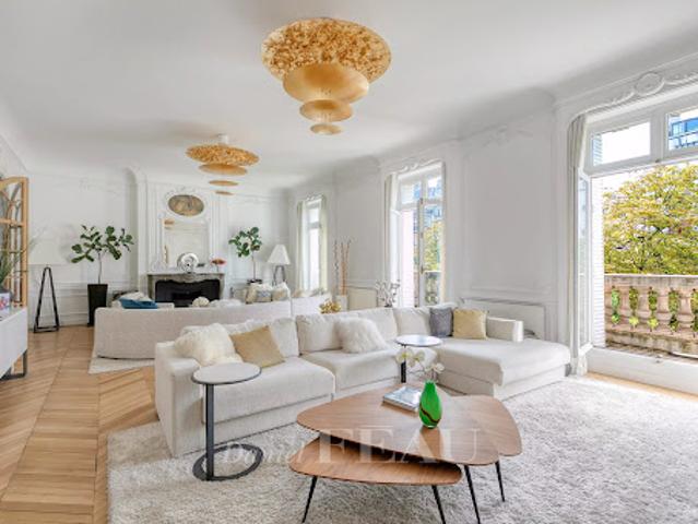 Vente Appartement 8 pièces 305.03 m2 Paris 16ème