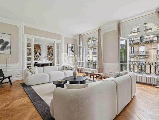 Vente Appartement 8 pièces 308.13 m2 Paris 7ème