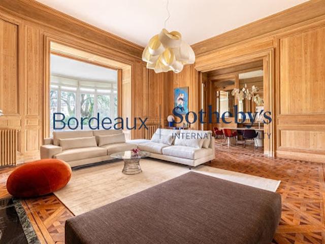 Vente Appartement 8 pièces 334 m2 Bordeaux