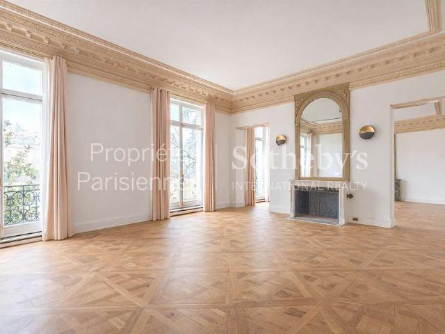 Vente appartement 8 pièces Paris 16e 75