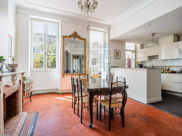 Vente Appartement 9 pièces 199 m2 Marseille 1er
