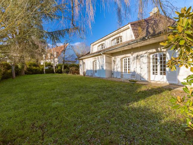 Vente Villa 9 pièces 200 m2 Talant