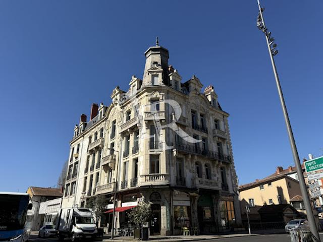 Vente Appartement 9 pièces 357.06 m2 Le Puy en Velay