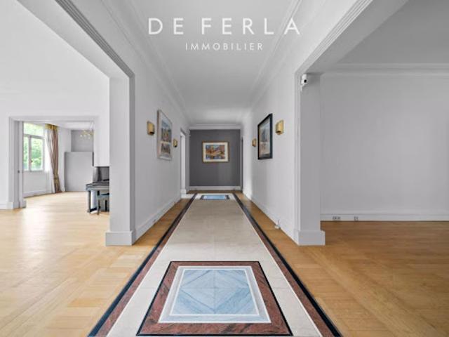 Vente Appartement 9 pièces 380.21 m2 Paris 16ème