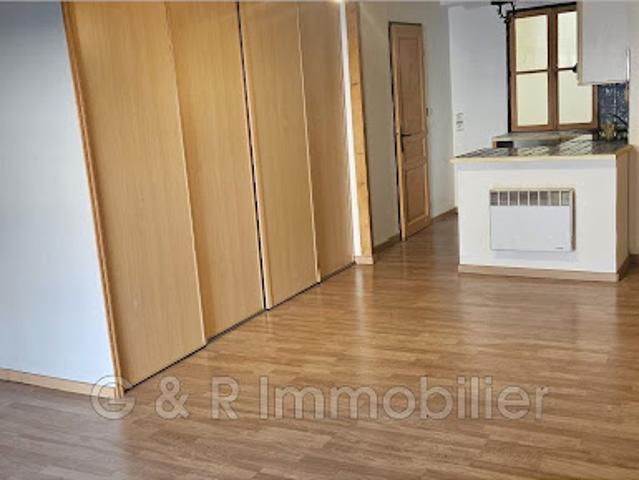 Vente Appartement 0 pièces 34 m2 Cuges les Pins