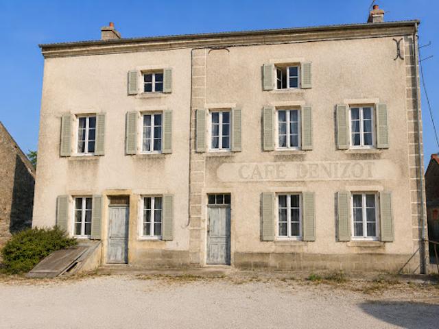 Vente Appartement 15 pièces 740 m2 Bragny sur Saône