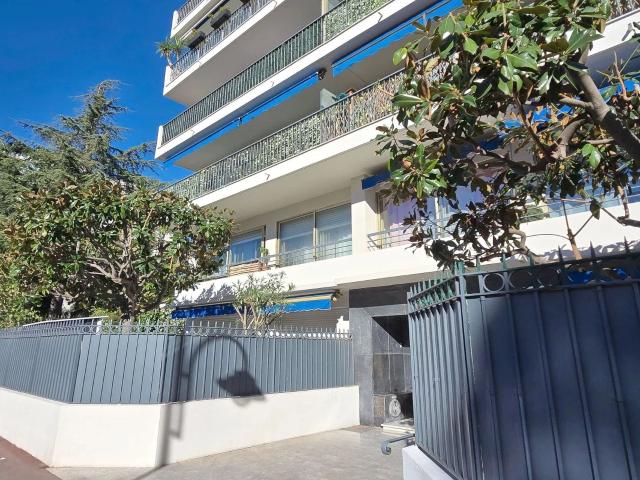 Vente appartement 1 Pièce s 25m² Cannes