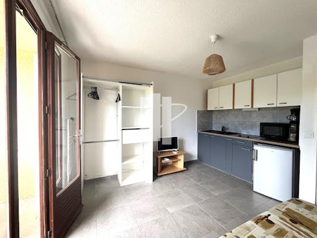 Vente Appartement 1 pièce 15 m2 Saint raphael