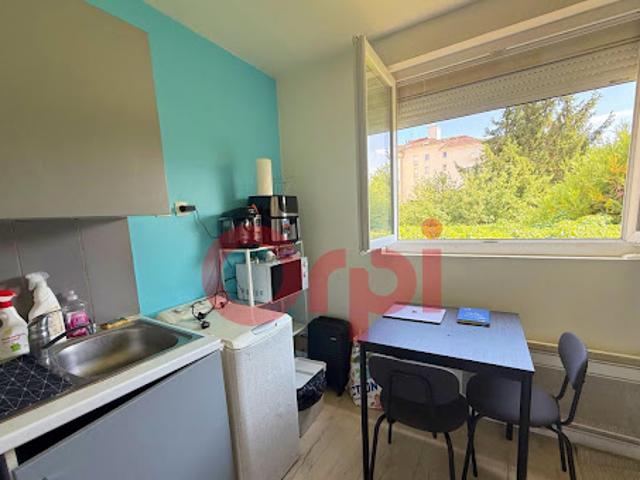 Vente Appartement 1 pièce 16 m2 Massy