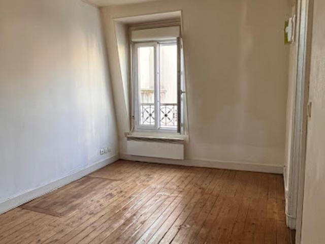 Vente Appartement 1 pièce 16.5 m2 Paris 18ème