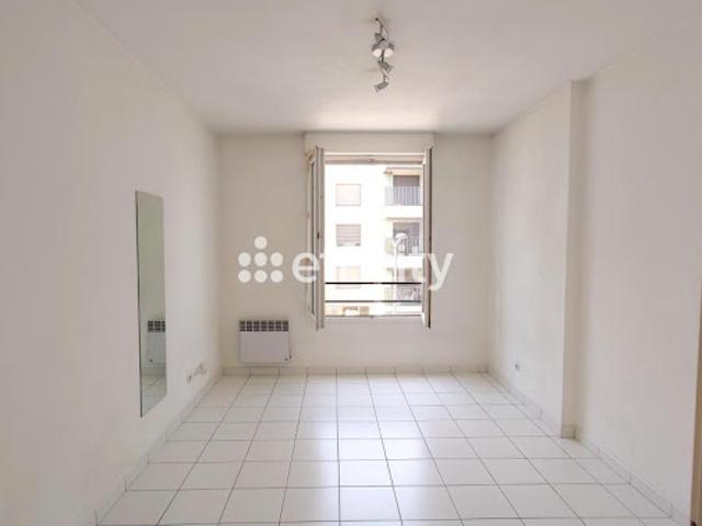 Vente Appartement 1 pièce 18 m2 Lyon 8ème
