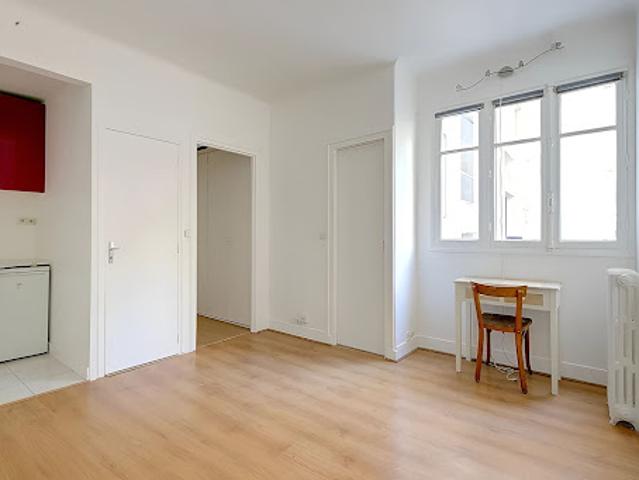 Vente Appartement 1 pièce 18.2 m2 Paris 18ème