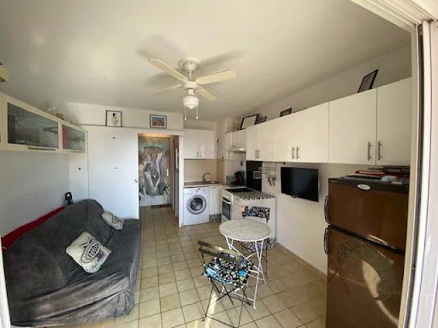 Vente Appartement 1 pièce 18.43 m2 La Londe les Maures