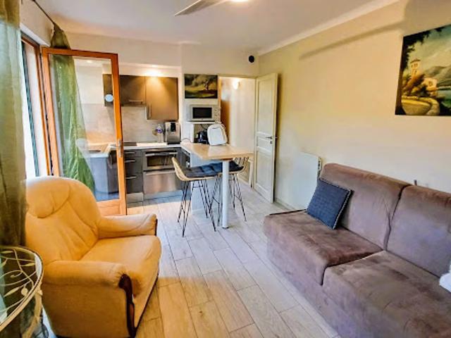 Vente Appartement 1 pièce 19.7 m2 Antibes