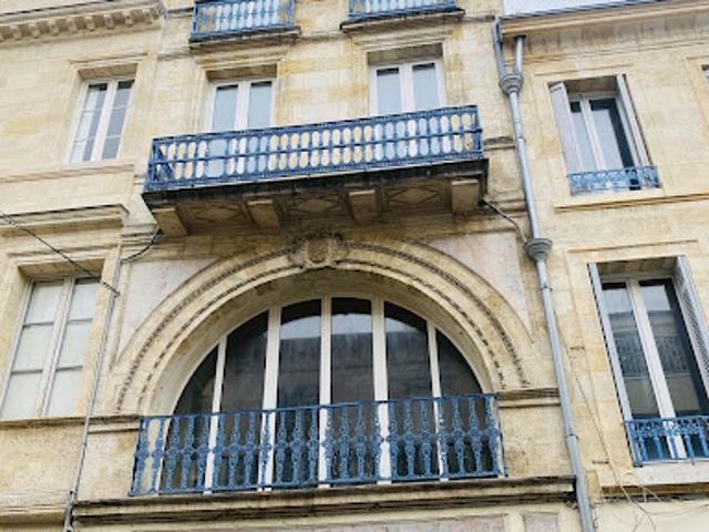 Vente Appartement 1 pièce 107 m2 Bordeaux