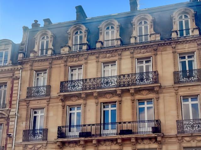 Vente Appartement 1 pièce 131 m2 Elbeuf