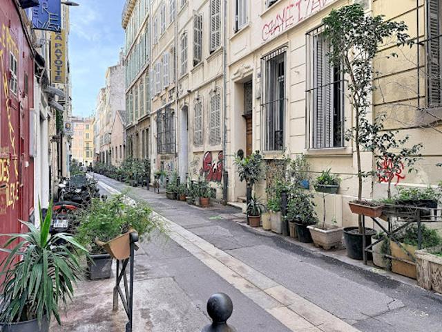 Vente Appartement 1 pièce 24 m2 Marseille 1er