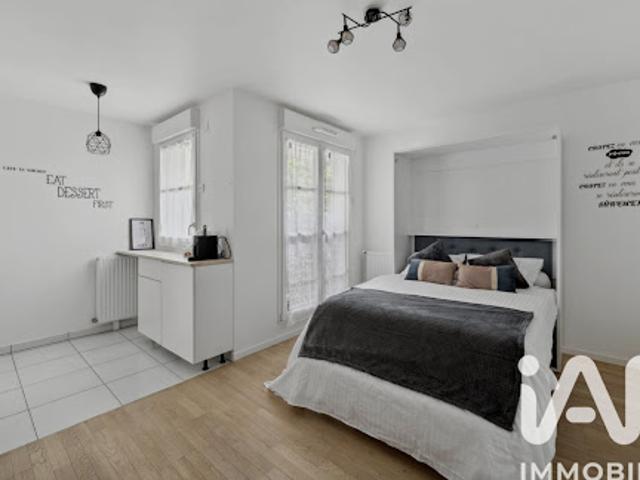 Vente Appartement 1 pièce 24 m2 Clamart