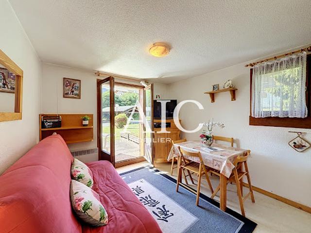 Vente Appartement 1 pièce 24 m2 Demi Quartier