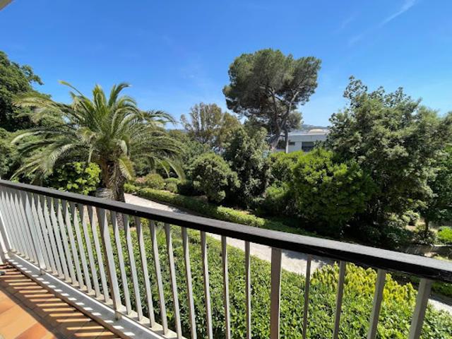 Vente Appartement 1 pièce 24 m2 La Seyne sur Mer