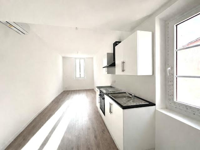 Vente Appartement 1 pièce 24.65 m2 Aubagne