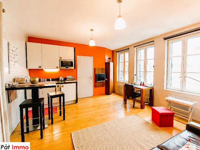 Vente Appartement 1 pièce 24.6 m2 Versailles